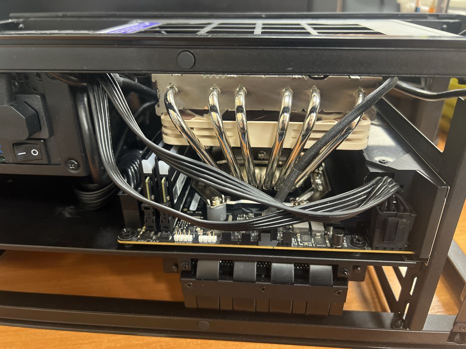 Ігровий системний блок Itx AM5 - Ryzen 9600x