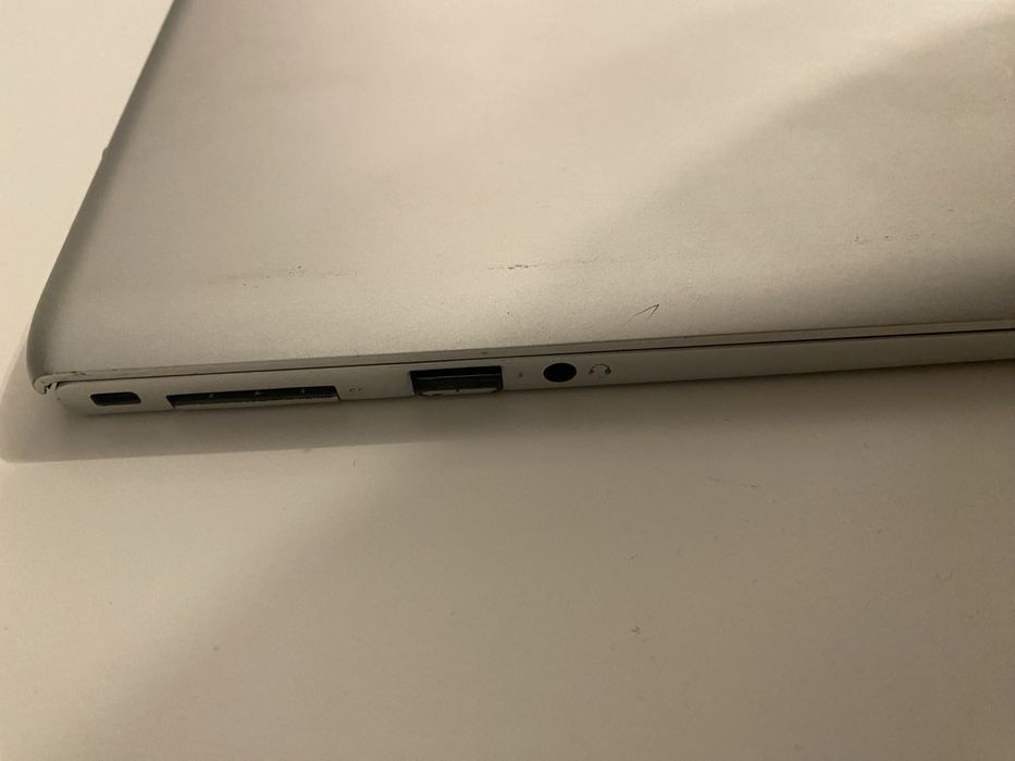 Portatil HP ENVY - 13-d005np - i7/8gb ram/250gb SSD