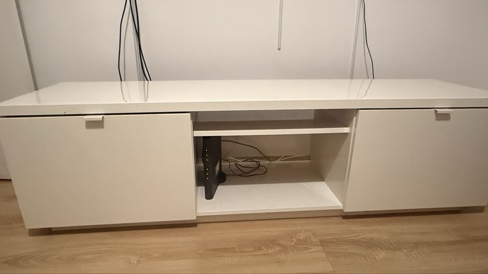 Móvel  brancoTV ikea