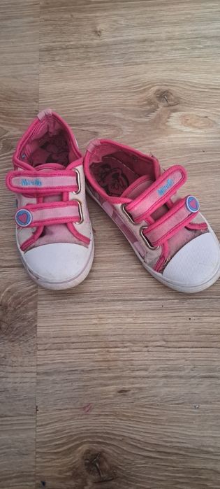 Buty trampki dla dziewczynki do szkoły