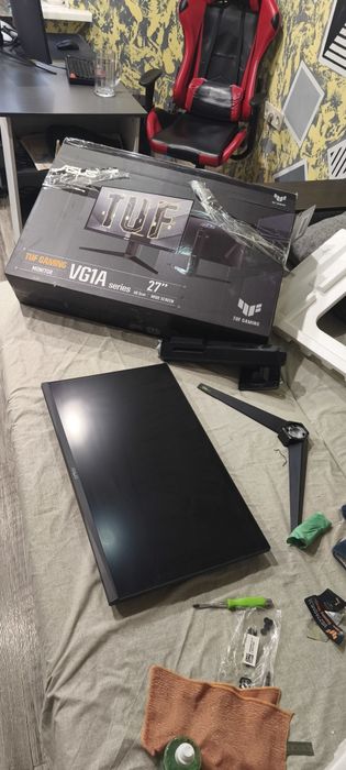Игровой монитор новый