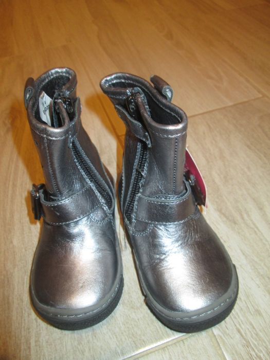 NOWE botki kozaczki srebrne na suwak dziewczęce r.20 wkładka 12,5cm