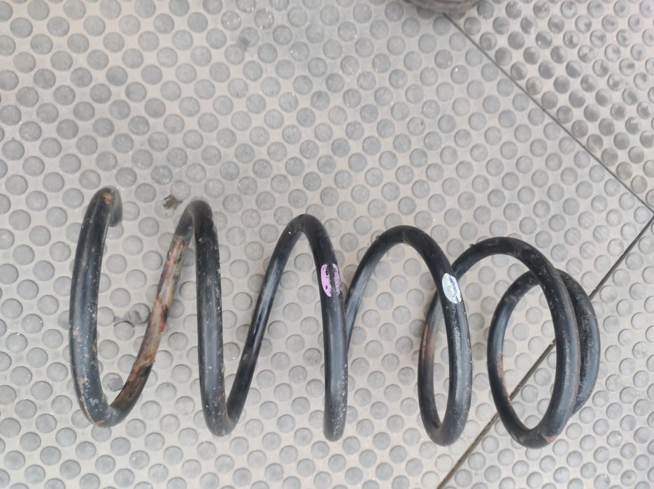 Пружина задняя на Шевроле Лачетти