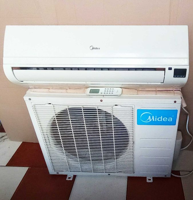Продам кондиционер Midea MSG-09HR на 27 м2