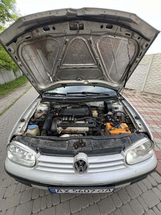 Volkswagen Golf 4 гбо