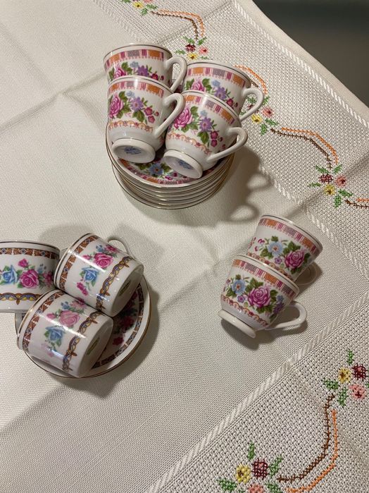 Conjuntos de café em Porcelana Chinesa