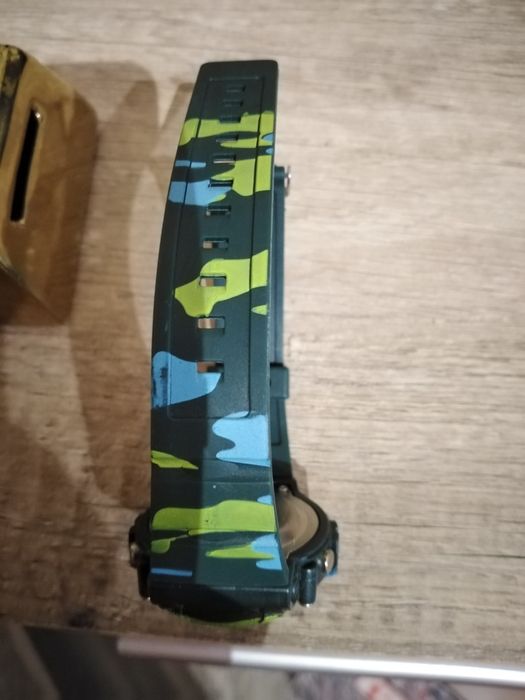 Vendo o relógio como novo