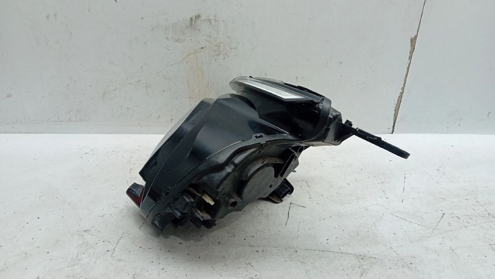 Ótica / farol esquerda CITROËN C4 III