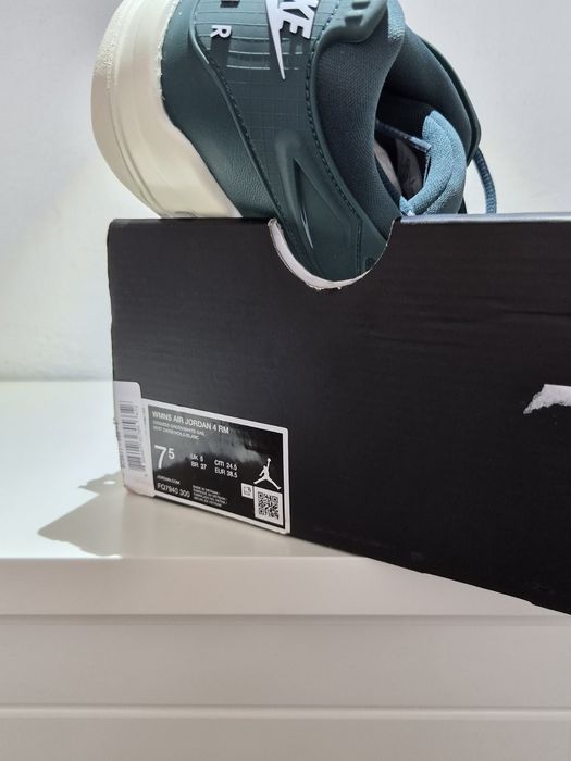 Кросівки WMNS Air Jordan 4 RM, US7.  US7.5,  US8,  FQ7940 300