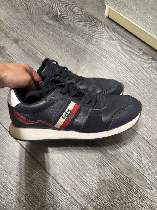 Продам кроссовки Tommy Hilfiger Мужские