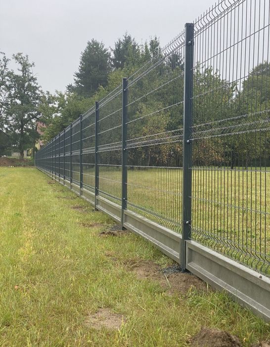 Roboty ziemne Usługi minkoparką Brukarstwo, płoty panelowe, betonowe