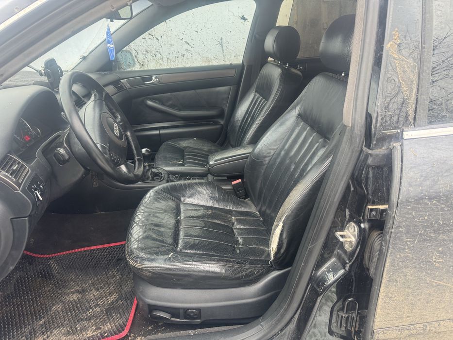 Продам Ауді та запасний кузов до неї