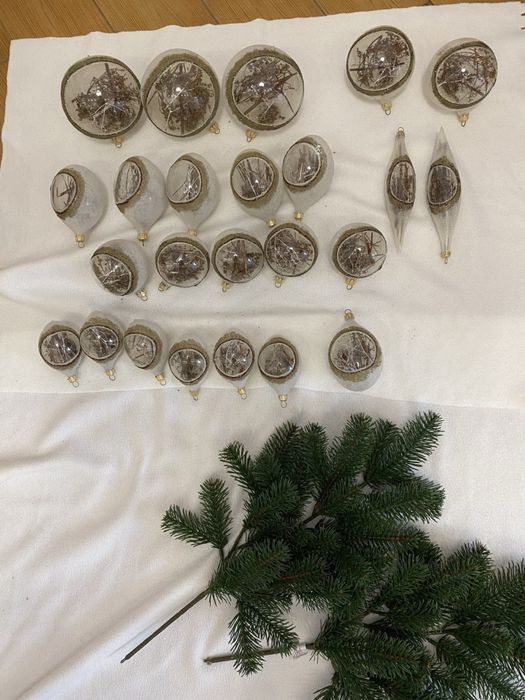 Продам елку , игрушки