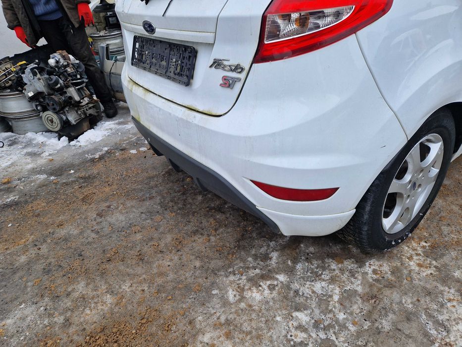 ford FIESTA MK7 hb 3d zderzak tył ST lakier H9