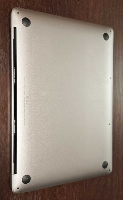 MacBook Pro 13" M1 · 16GB RAM · 512GB SSD