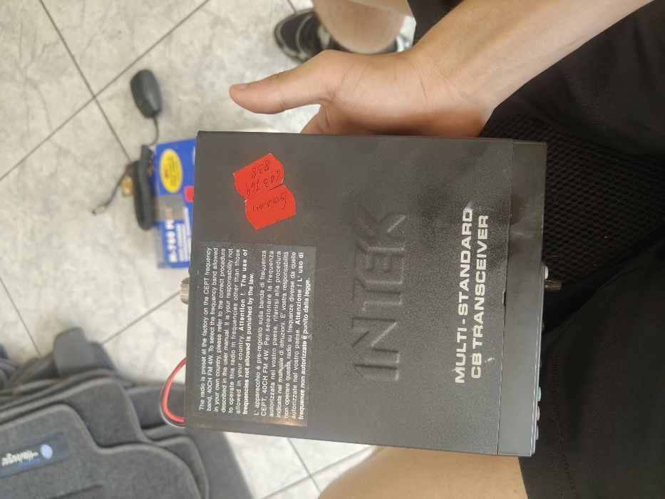 Radio CB Intek M-760 Plus Multi-Standard komplet z pudełkiem