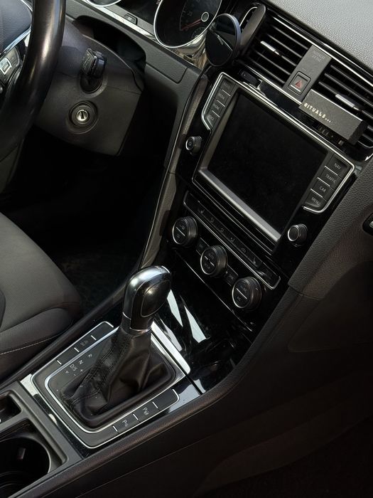 Volkswagen Golf 2012 VIN WVWZZZAUZDW007279 фото оголошення 7 з 8