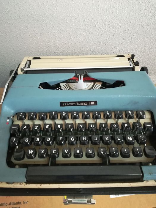 Máquina escrever64297962147458120