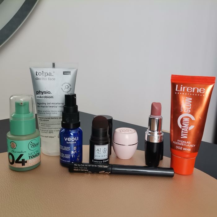 Stojak obrotowy na kosmetyki+gratisy