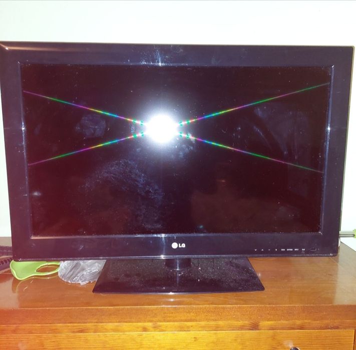 TV LG de 32 polgadas[81 cm]