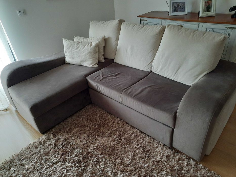 Sofá cama com chaise long
