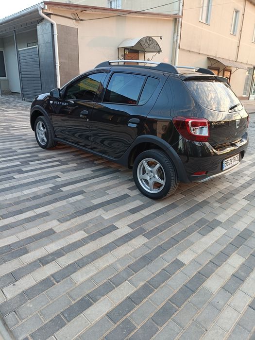 Рено Сандеро Стапвей2