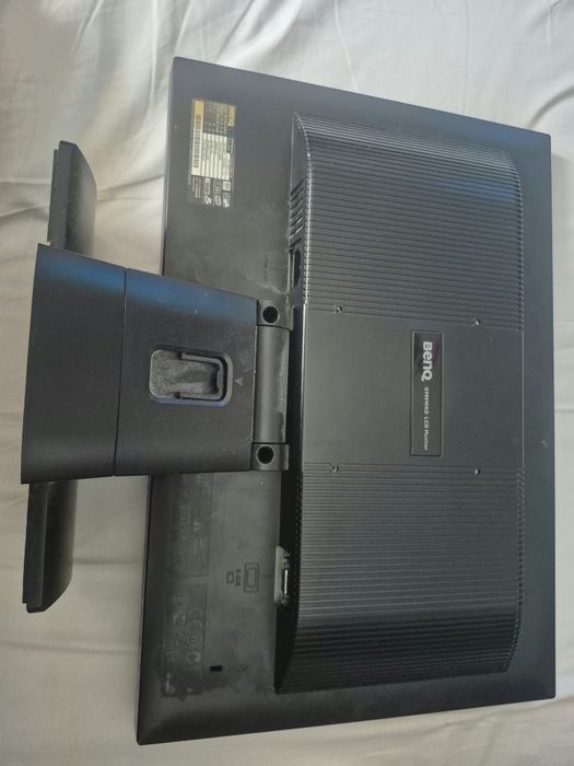 2 monitory aoc i benq