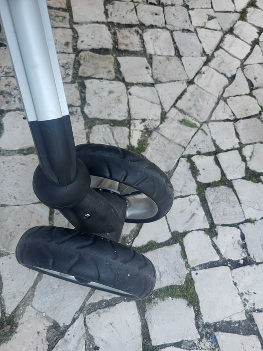 Carrinho de bebé Confort Loola Up