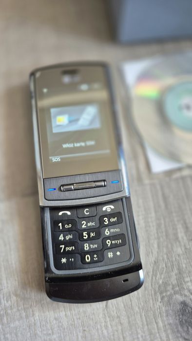 LG Shine LG KE970 - klasyk 2008r