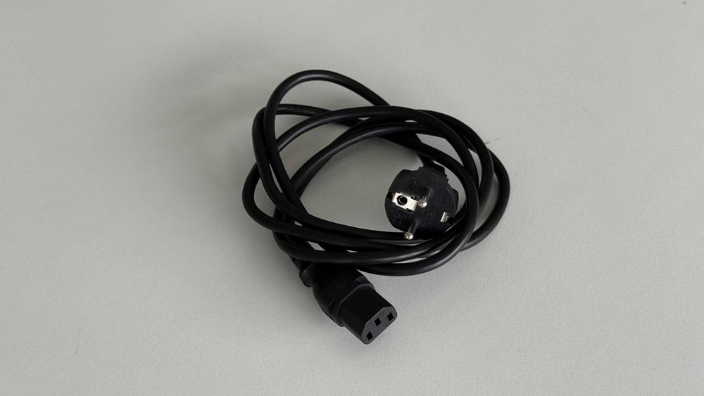 Switch TP-Link (TL-SG1218MPE) - 16 portas Gigabit + 2 uplink