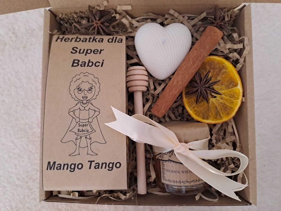 Zestaw prezent dla babci herbata man-tan,miód,czerpak,świeczka sojowa