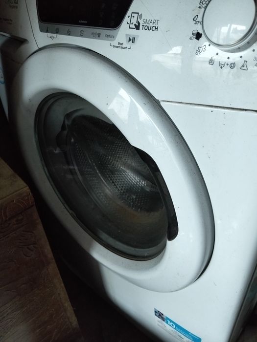 Máquina de lavar roupa CANDY Smart Touch 9kg como nova pouco usada