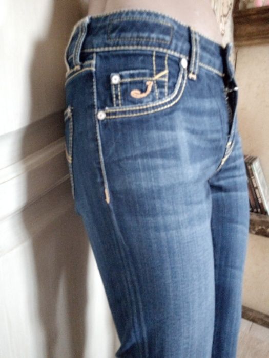 Продам джинсы Jacob Cohen (Оригинал).Люкс класса.