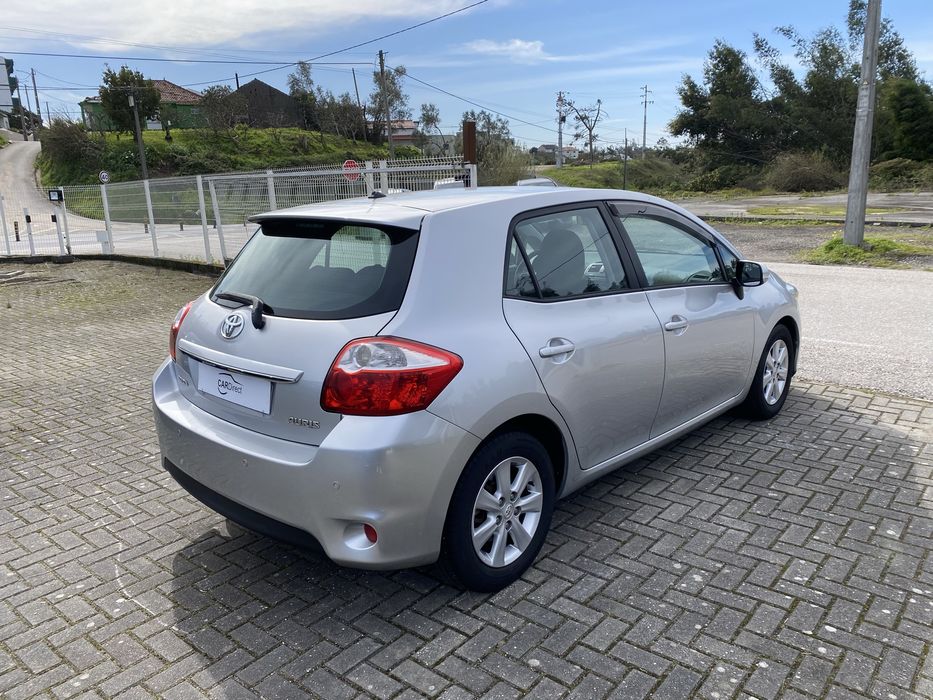 Toyota Auris D-4D + Excelente Estado!