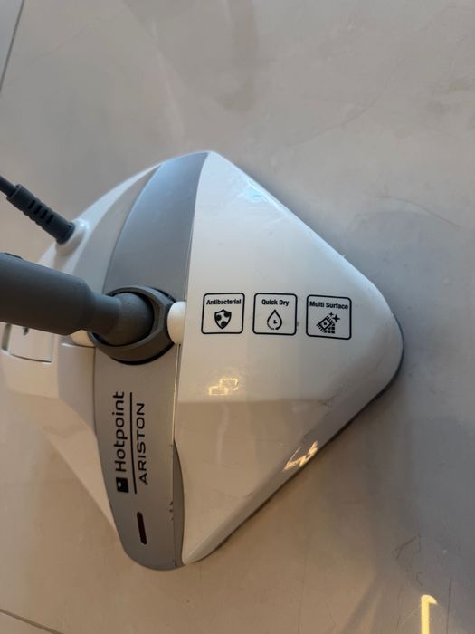 Mop parowy Hotpoint Ariston SM S15 CAW