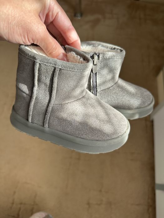 Уггі сапоги зимові zara 22 р