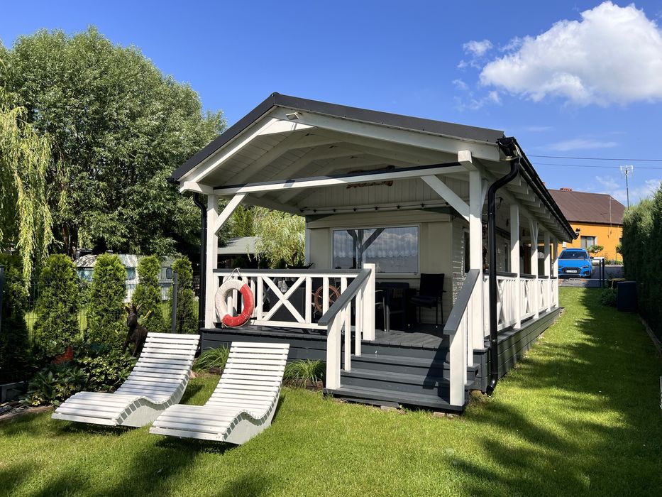 Domek holenderski z dojściem do jeziora