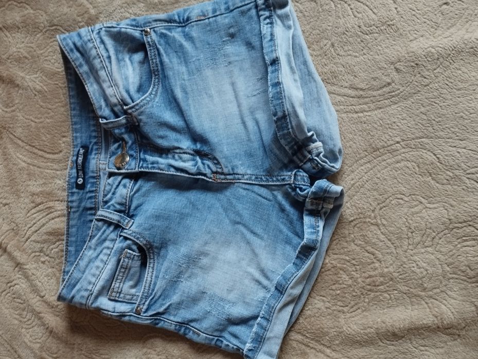 Шорты женские, джинсовые