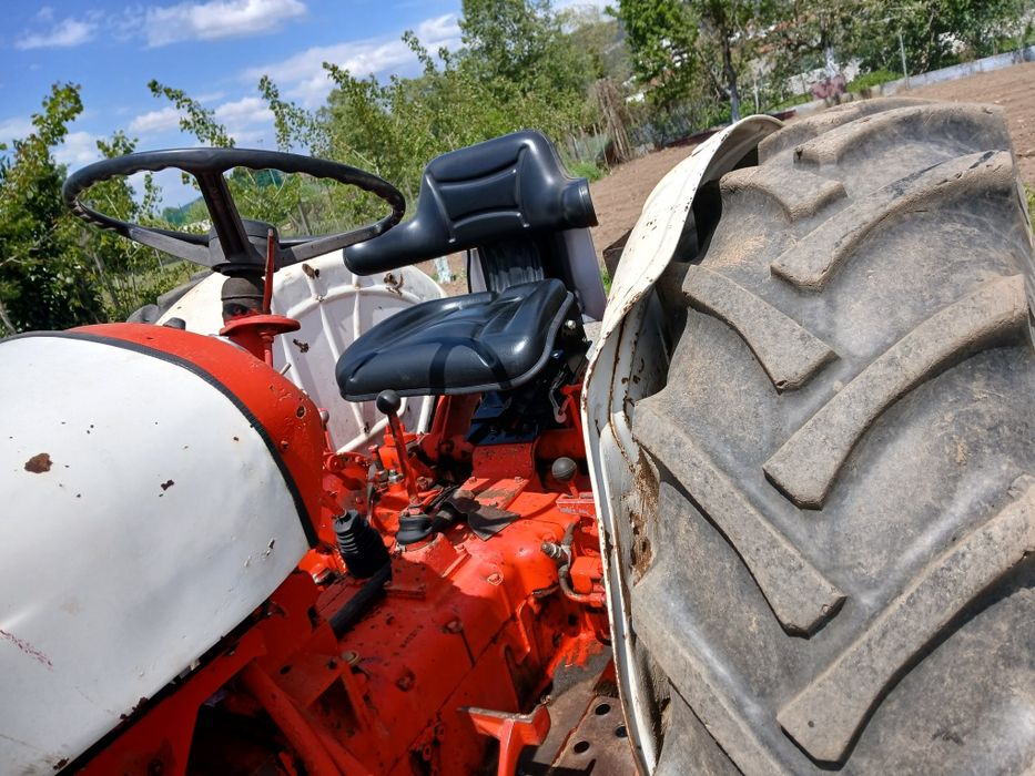 Trator agrícola David brown 990