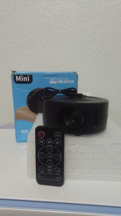 Mini Projetor LED Portátil | USB | Compacto | Novo