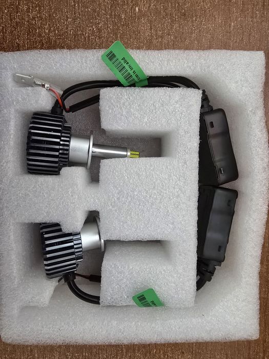 Sprzedam zaruwki LED H7