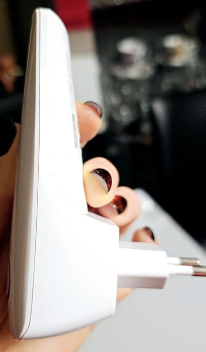 Uniwersalny wzmacniacz sygnału bezprzewodowego, WA850RE