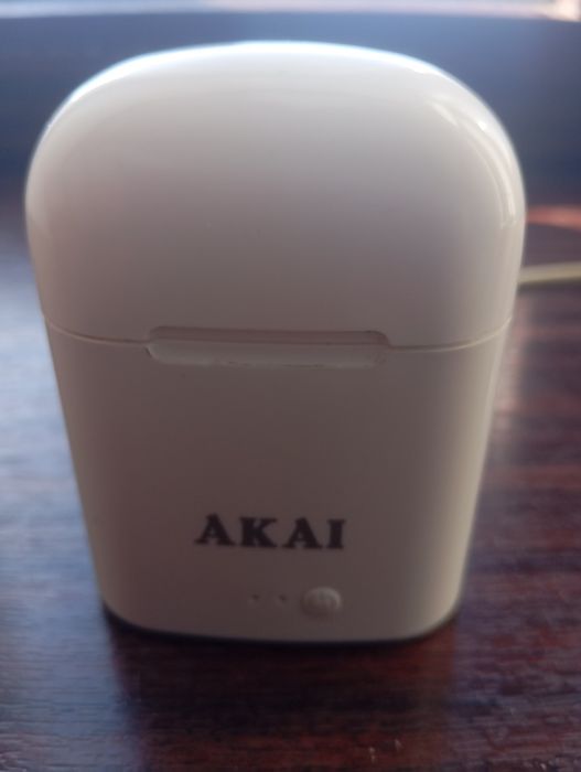 Продам Наушники Akai ,