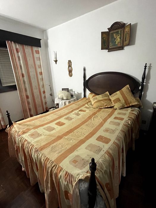 Cama de casal e colchão
