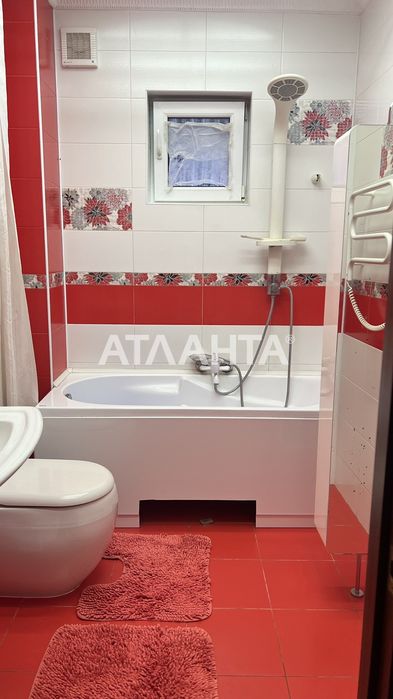 Дом у моря с  ремонтом и документами