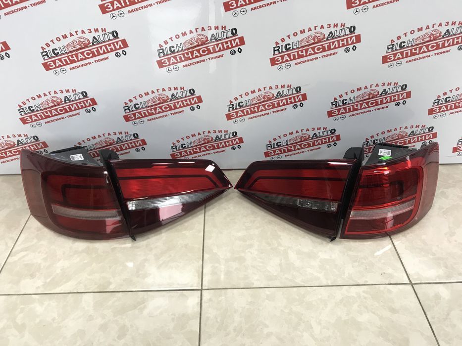 Задні стопи правий лівий зовнішній внутрішній Jetta 6 нові оригінал