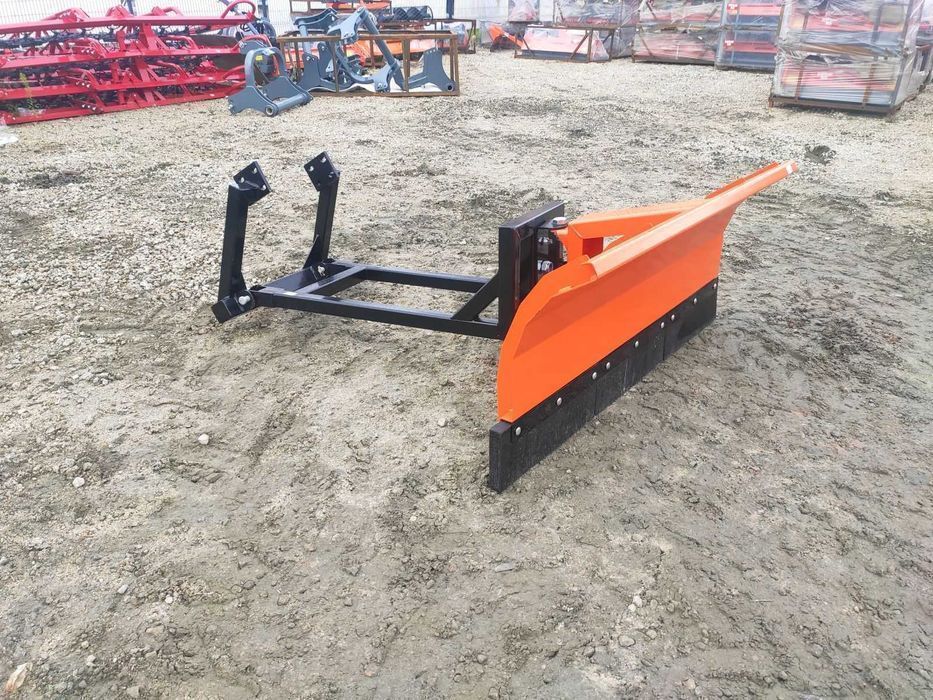Pług śnieżny na przód ciągnika Ursus C-330 C-360, 3512 MF-235 MF-255