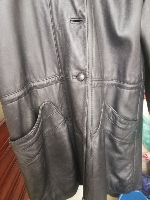 Casaco em Pele Preta