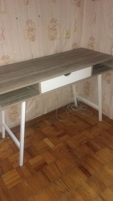 Продаю мебель разную.