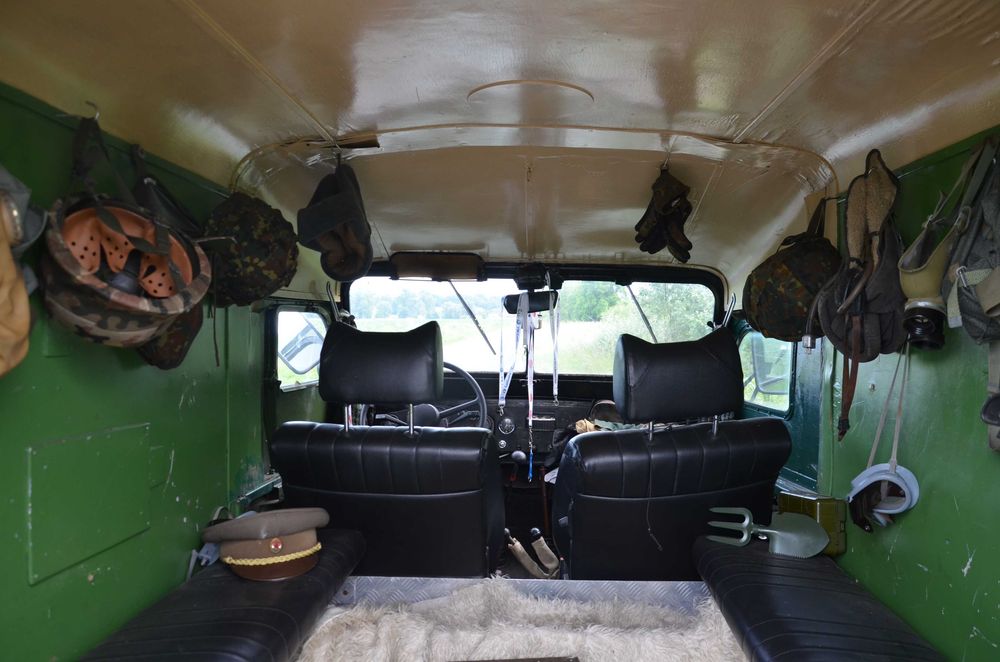 GAZ 69 M radiostacja